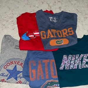 Size M 5 shirts total 2 nike, 1 converse, 2 Florida Gators shirts